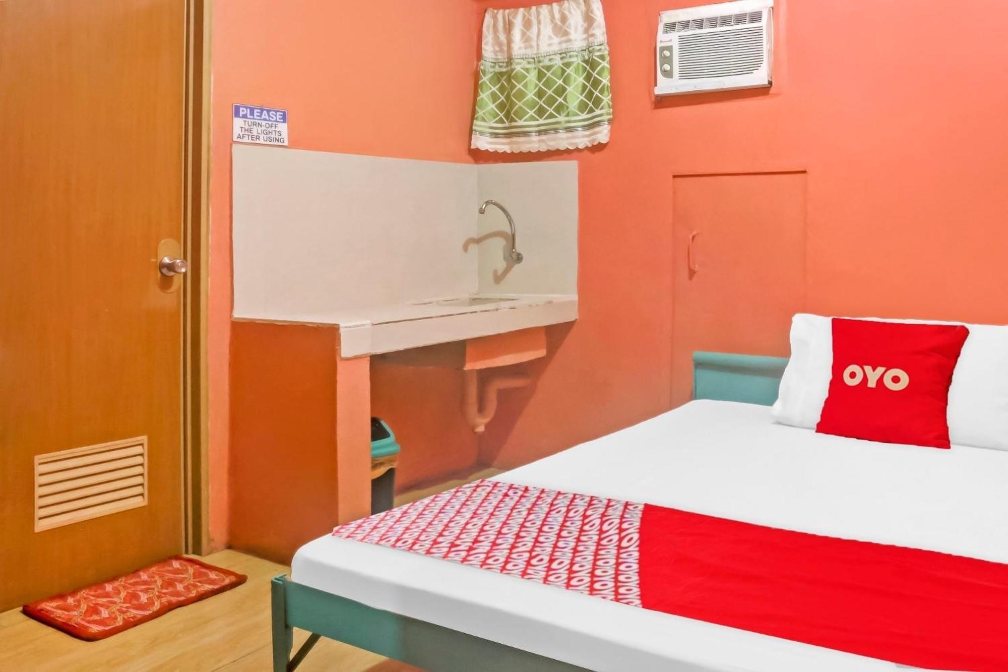 Solanos Transient House Hotel Pasay Ngoại thất bức ảnh